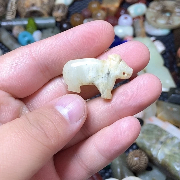 和田玉未镶嵌颈饰18