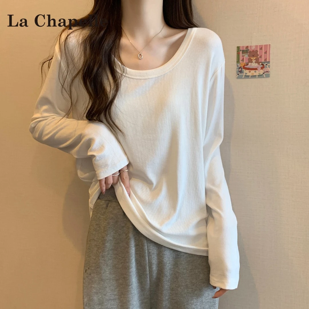 拉夏贝尔白色正肩u领长袖t恤女秋季2025新款宽松显瘦内搭打底上衣
