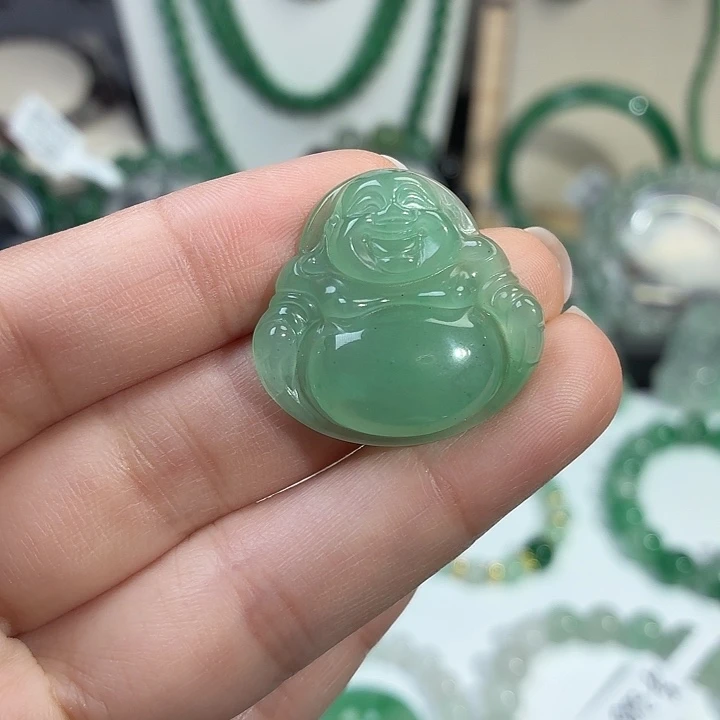 石英质玉（非洲翠）未镶嵌颈饰
