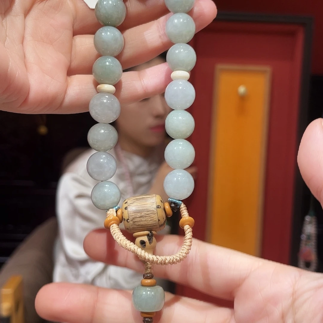 翡翠未镶嵌手链翡翠