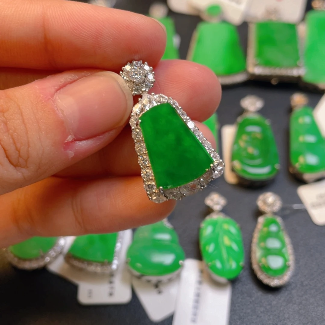 翡翠银S925镶嵌颈饰