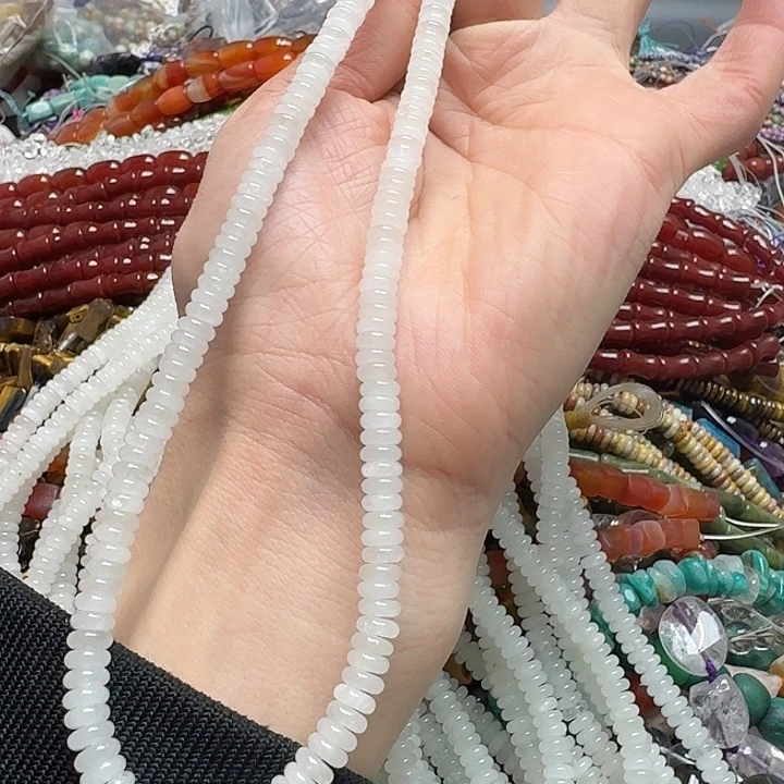 玛瑙/玉髓未镶嵌珠宝半成品一条6mm白玉算盘