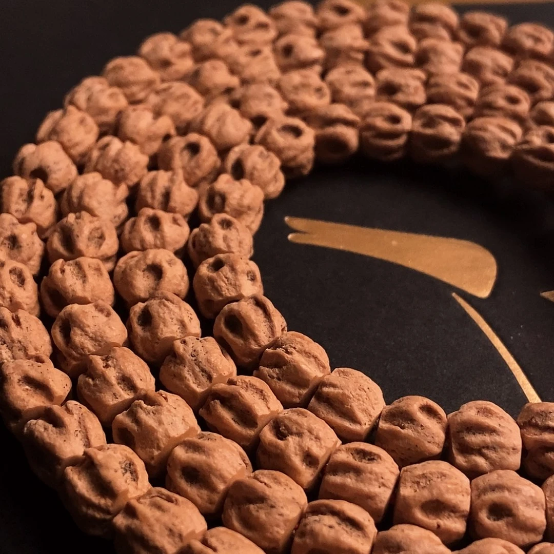 吊坠柏香籽/百香籽魑魅缠枝