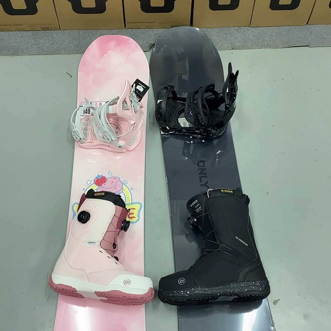 ****ynoidecrk黑色雪鞋