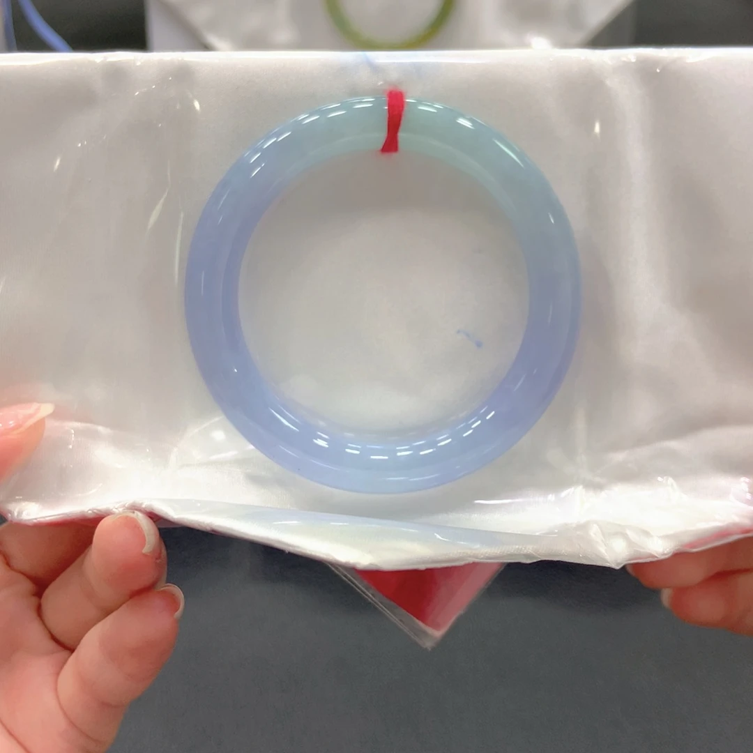 翡翠未镶嵌手镯27