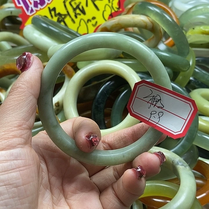 蛇纹石玉手镯未镶嵌雅*