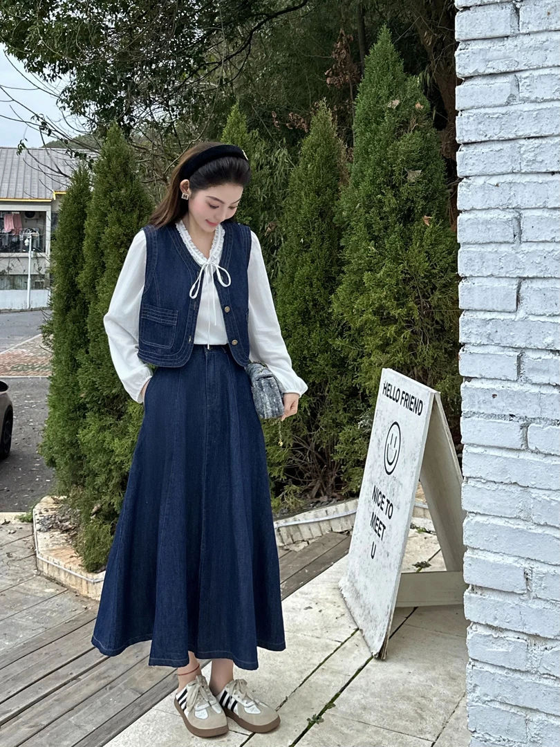 春夏气质轻职牛仔套装白色衬衣+单排扣马甲+中长裙子三件套