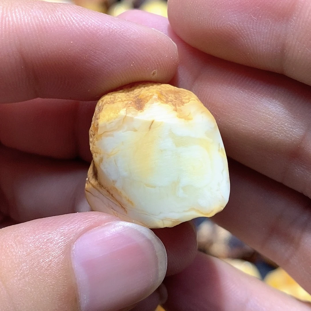 定制琥珀蜜蜡原石定制