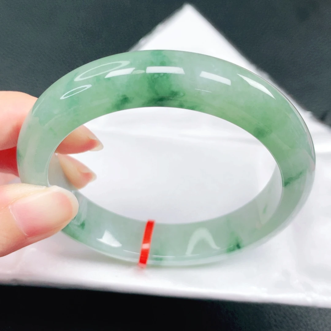 翡翠未镶嵌手镯58圈