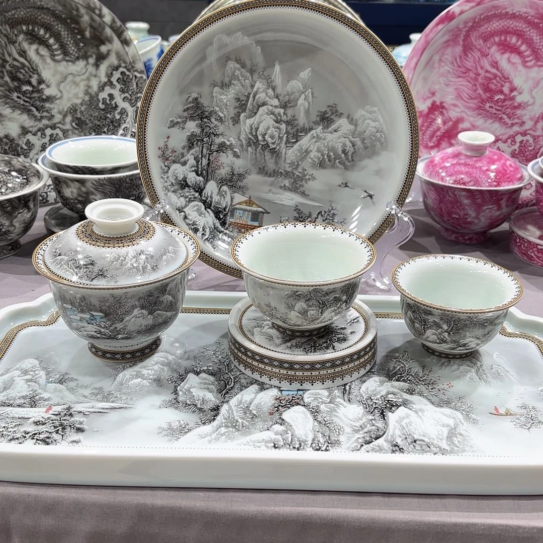 瓷片景德镇瓷器精品陈列