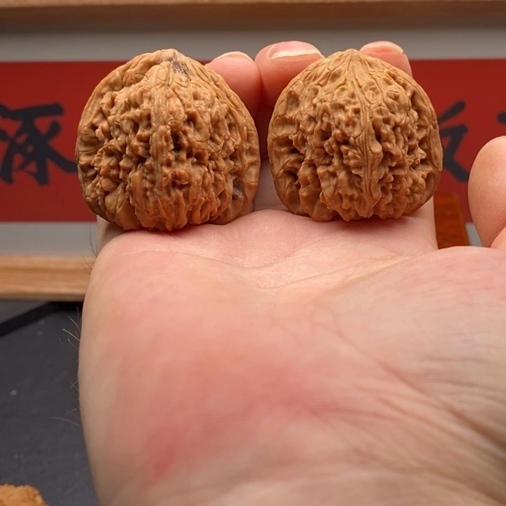 R***n文玩核桃把件南疆