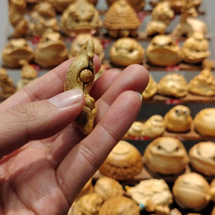 勒***盧竹竹根雕四季豆福豆