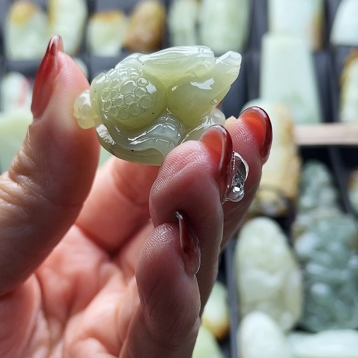 和田玉（糖玉）未镶嵌挂件