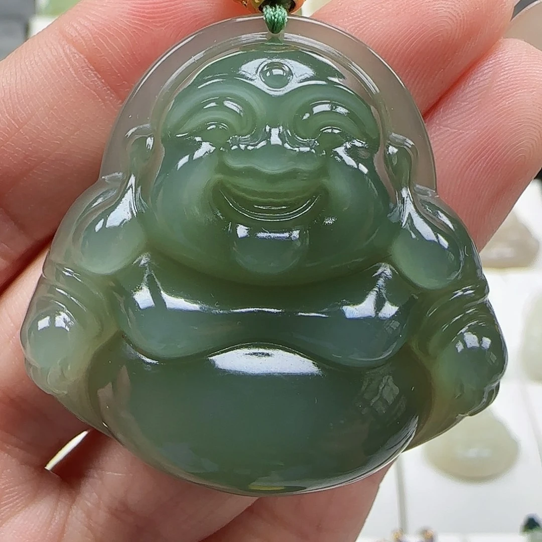和田玉足金镶嵌颈饰