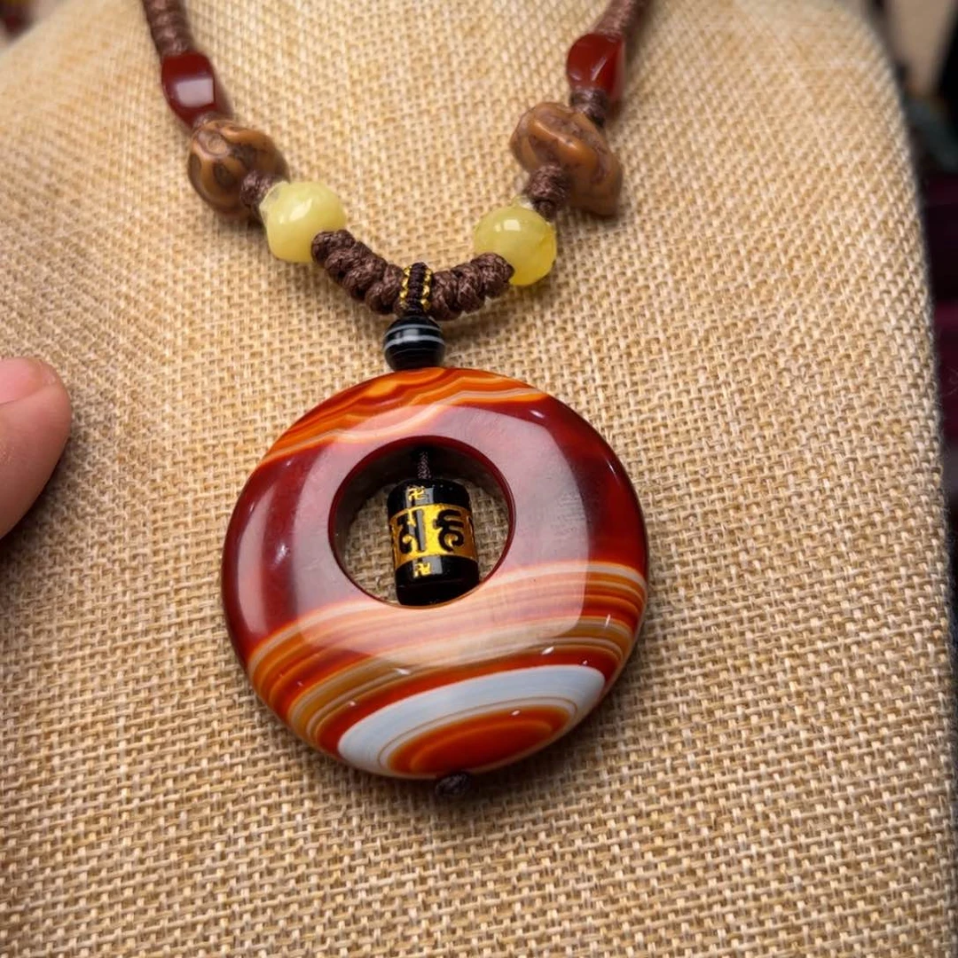 玛瑙/玉髓颈饰未镶嵌