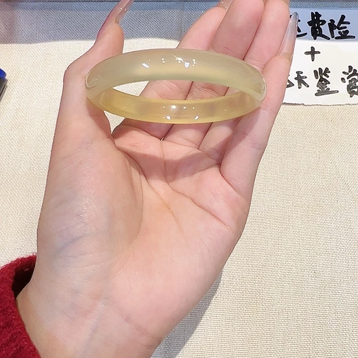 落***玛瑙/玉髓未镶嵌手镯