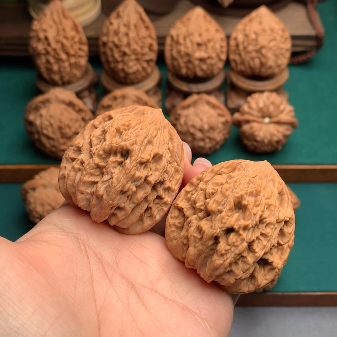 把件文玩核桃全品麦穗虎头