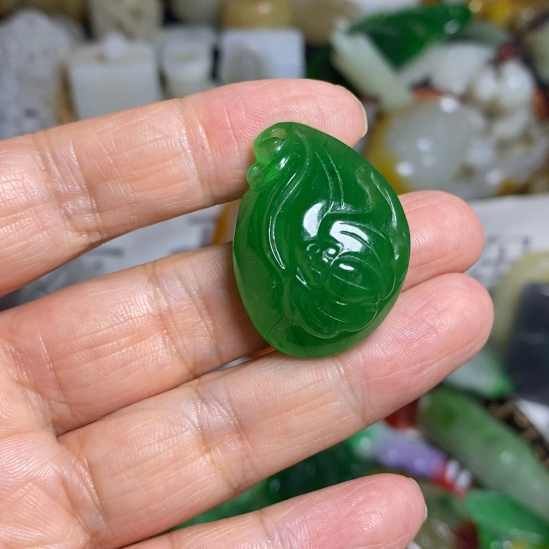 金****和田玉（糖玉）未镶嵌颈饰