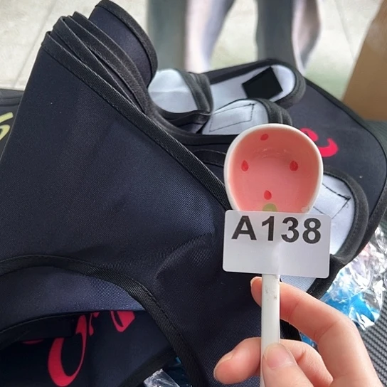 摆件…………………………………………………………………………