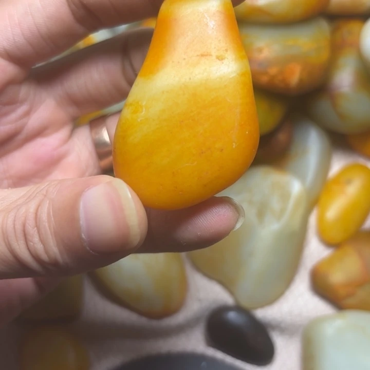 和田玉未镶嵌吊坠(不含链)