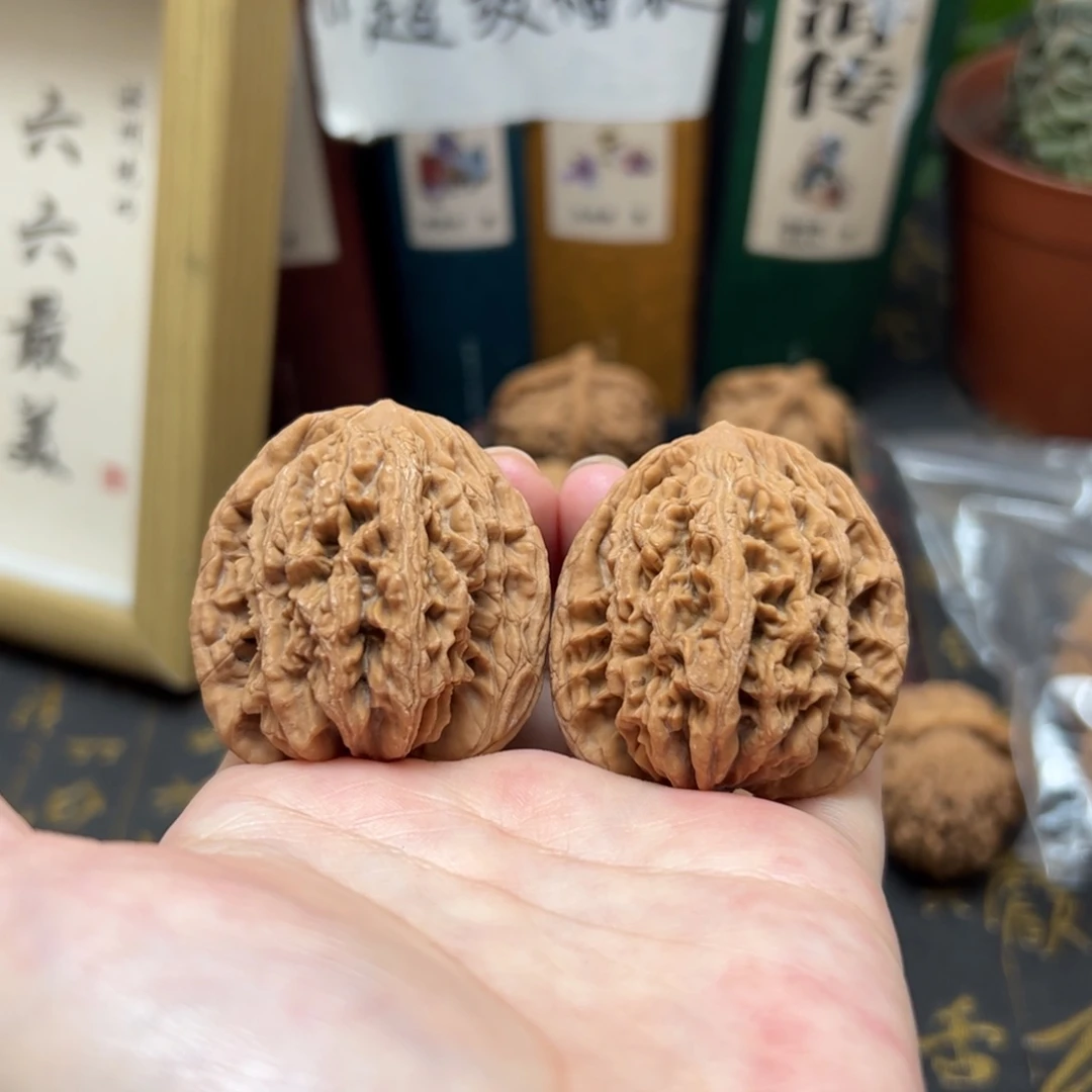 文玩核桃把件40麦虎