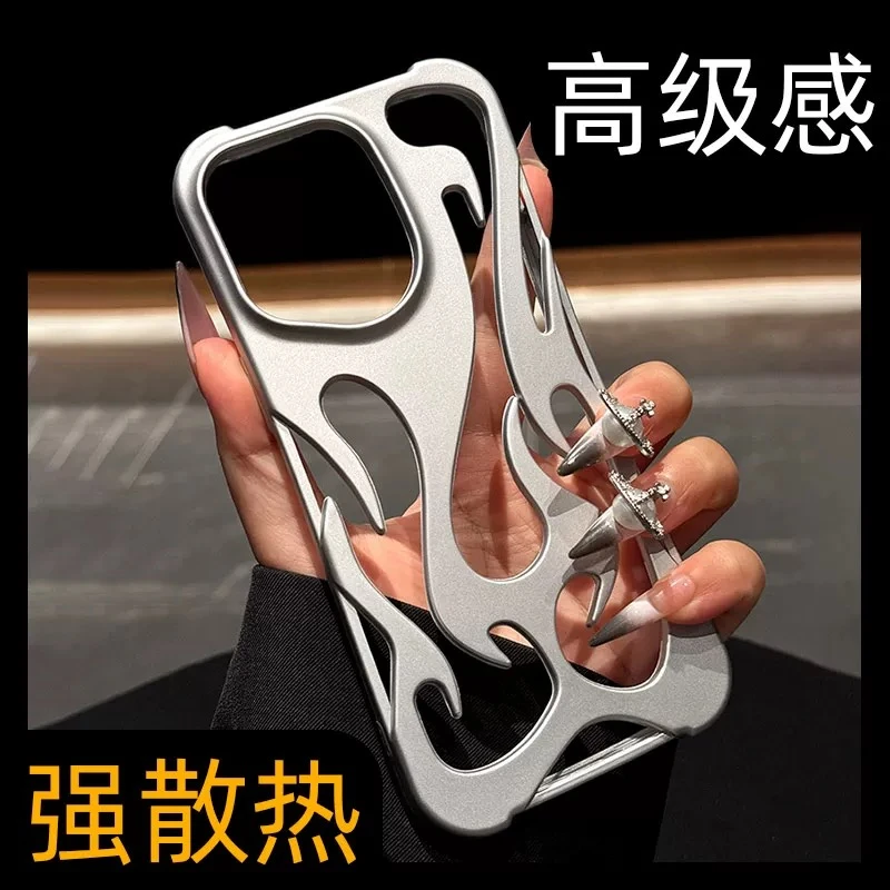 新款创意潮牌镂空火焰适用苹果16手机壳iPhone13/15/14promax套12
