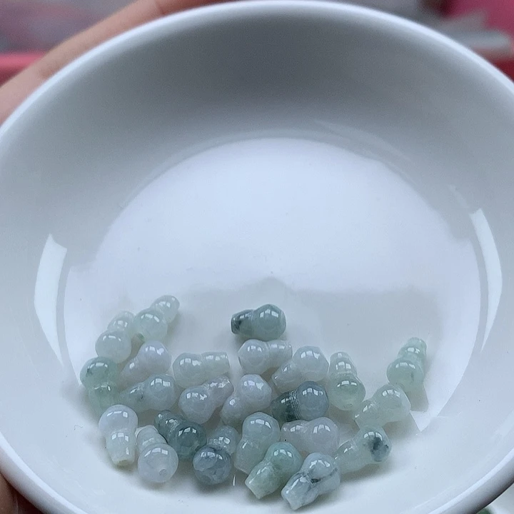 翡翠未镶嵌挂件没有