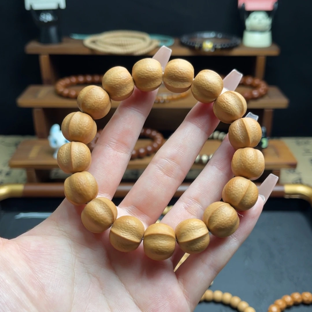 猴头核桃手串龙岩料三花大鲨鱼