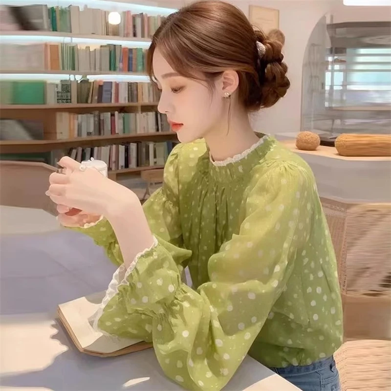 春季新款超好看宽松遮肚子绿色碎花上衣法式气质雪纺长袖衬衫女