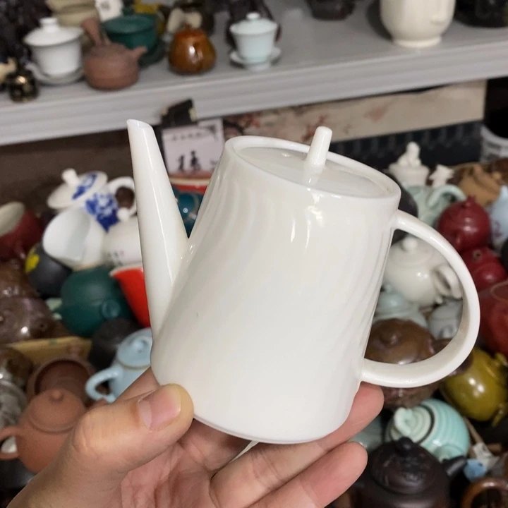 陶瓷艺术品及艺术壶