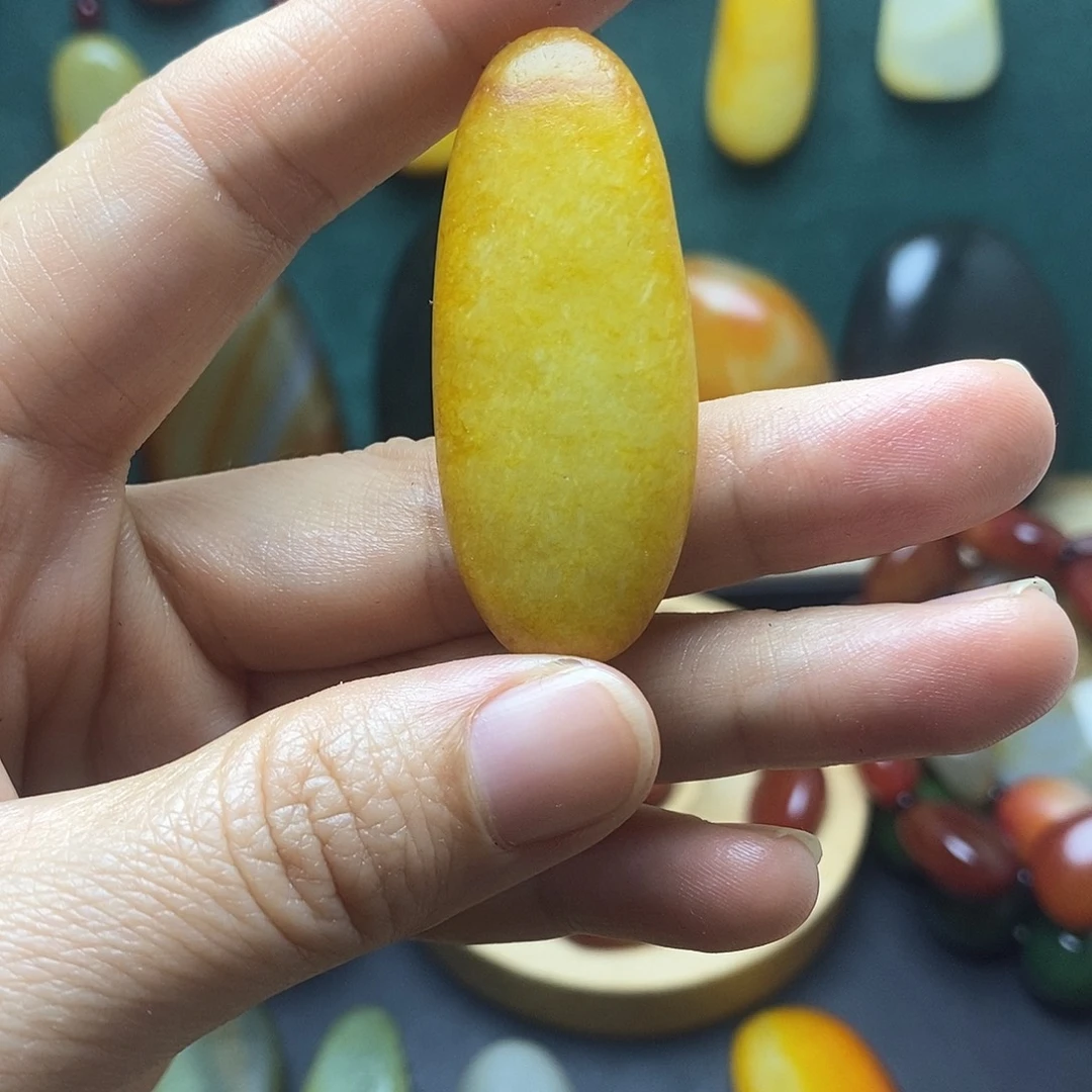 和田玉（糖玉）未镶嵌挂件