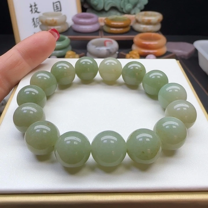 石英岩玉未镶嵌手镯