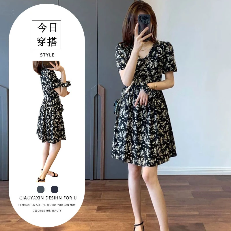 2025年夏季女装设计感时尚洋气复古风高端修身慵懒碎花连衣裙