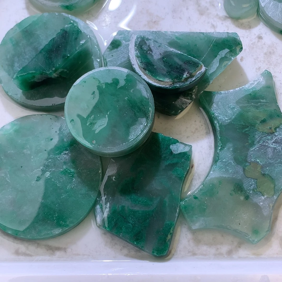 石英质玉未镶嵌珠宝半成品清**影