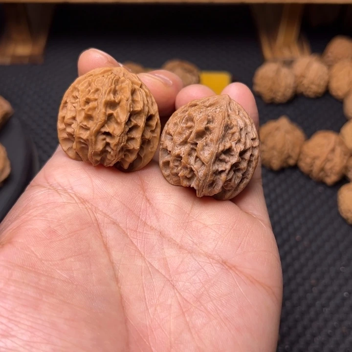 *****吊坠文玩核桃苹果园