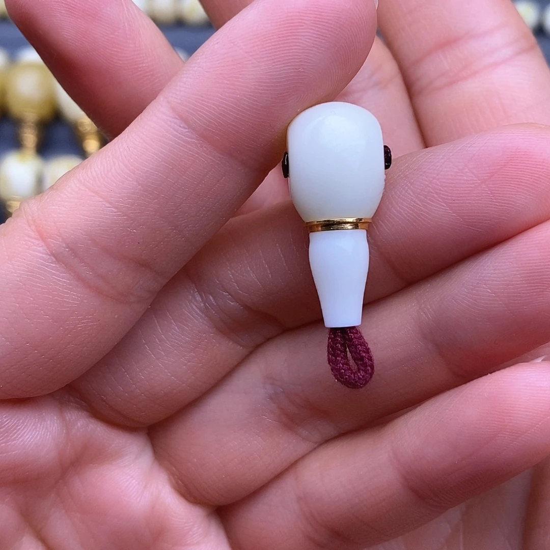 琥珀裸石18K金镶嵌春*?10.8mm 蜜蜡三通