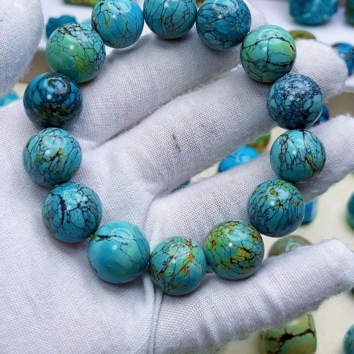 绿松石未镶嵌颈饰