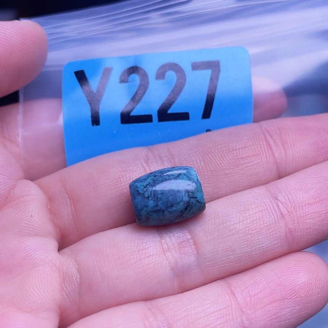 十堰原生态绿石头特色手工配饰