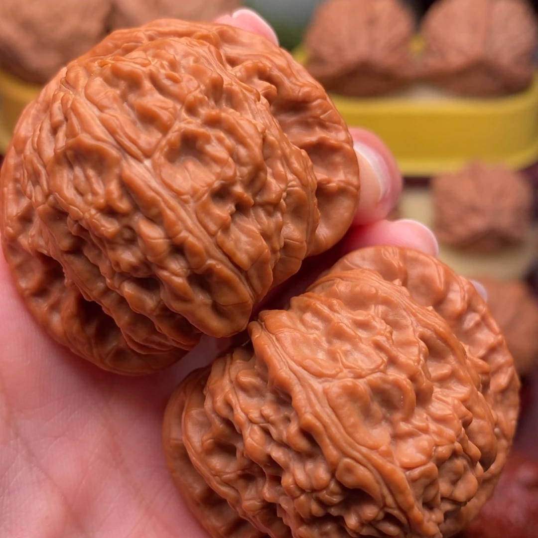 文玩核桃把件白狮45