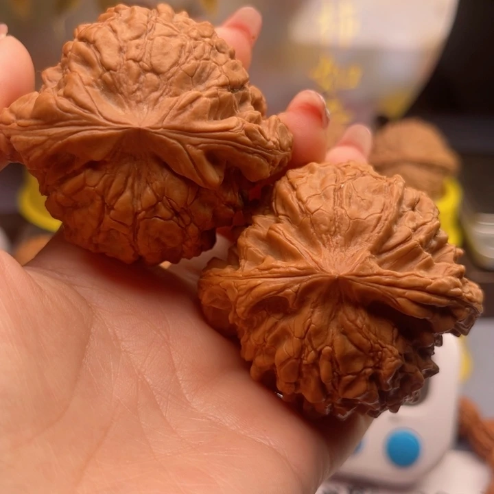 文玩核桃把件文玩核桃把件55龙鼎