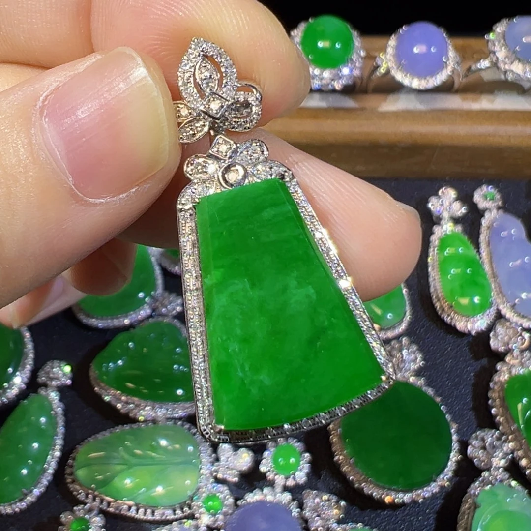 翡翠18K金镶嵌吊坠(不含链)