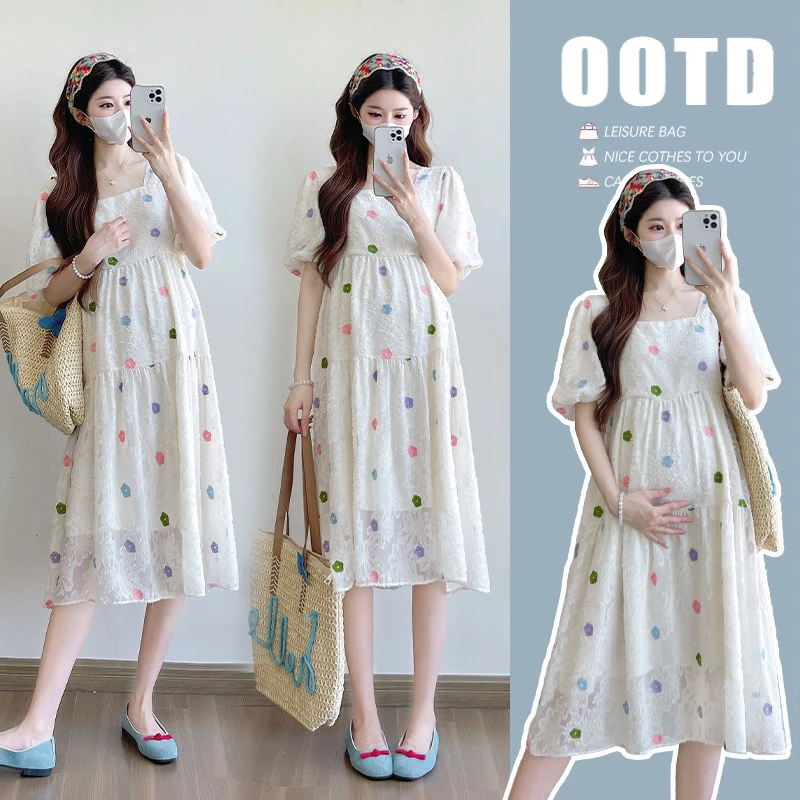 2025夏季孕妇装彩色花朵刺绣提花流苏方领孕妇连衣裙碎花时尚夏天