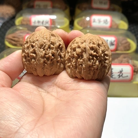 吊坠文玩核桃蛮王