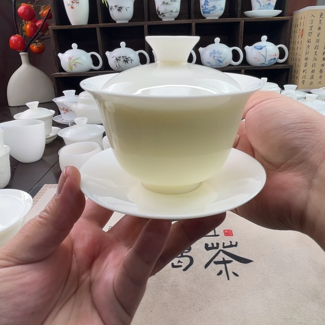 德化羊脂玉瓷180ml玉兰盖碗