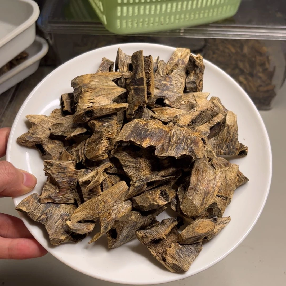 人***漠沉香碎屑沉香【指天椒】海南薰香原材料161克