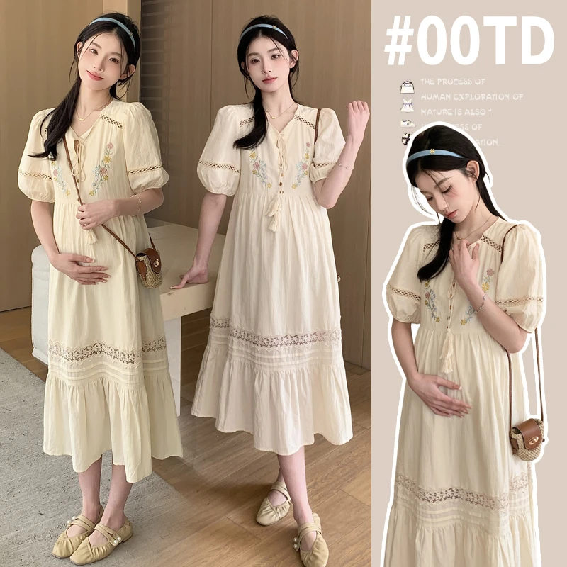 2025夏季新款刺绣连衣裙民族风度假裙子孕妇装显瘦气质时尚复古