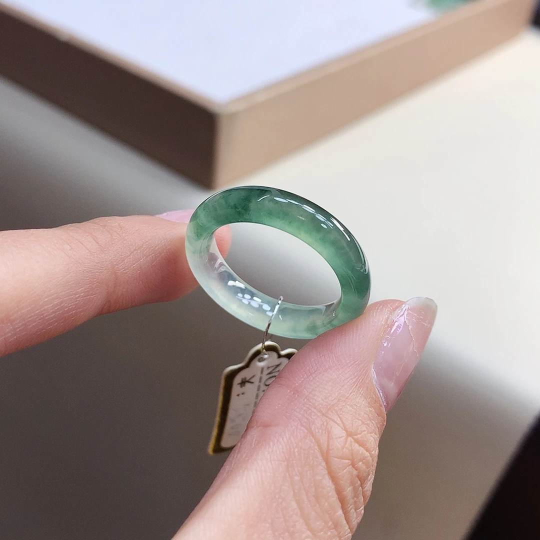 翡翠戒指未镶嵌18号