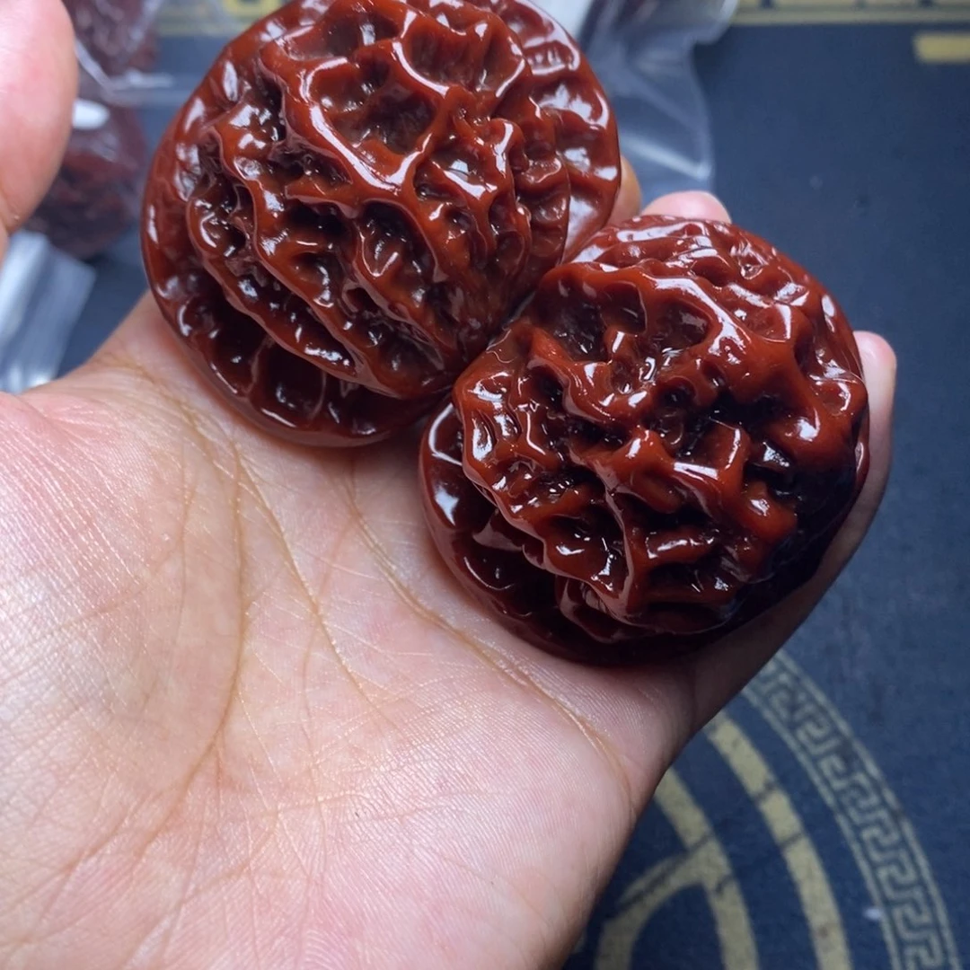 文玩核桃吊坠帝王54
