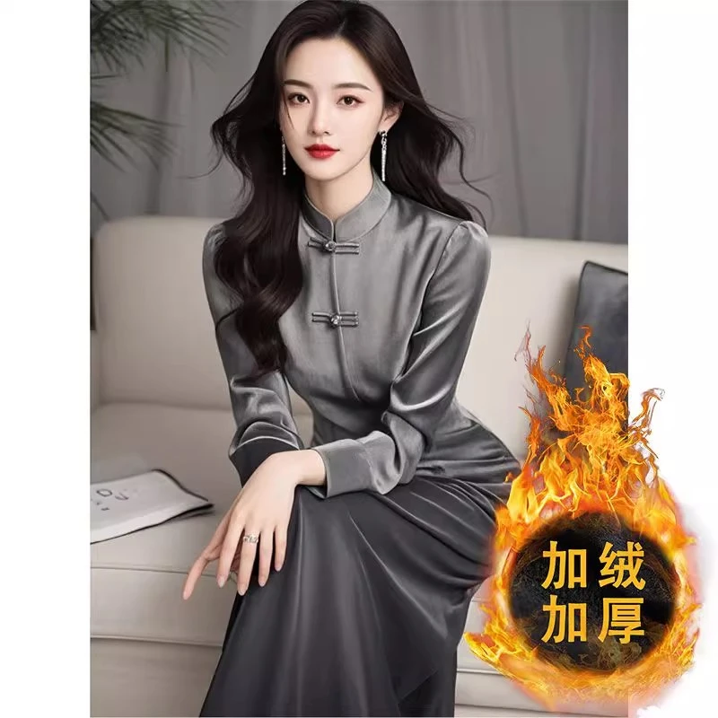 冬季上流社会气质女神范高级感端庄超好看国风灰色盘扣加绒连衣裙