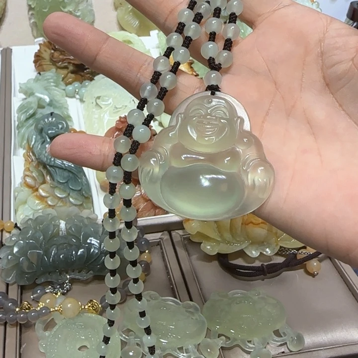 蛇纹石玉吊坠未镶嵌